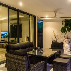 Отель Beachfront Villa интерьер отеля фото 2
