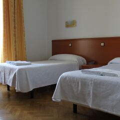 Отель Hostal Jerez комната для гостей