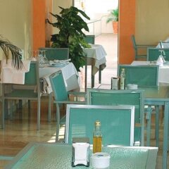 Отель Apartamentos Loto Conil Испания, Кониль-де-ла-Фронтера - отзывы, цены и фото номеров - забронировать отель Apartamentos Loto Conil онлайн питание фото 3