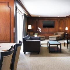 Отель The Westin Calgary Канада, Калгари - отзывы, цены и фото номеров - забронировать отель The Westin Calgary онлайн гостиничный бар