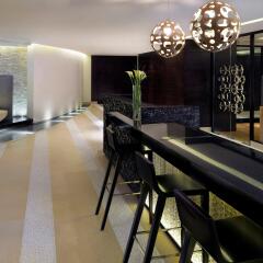 Отель Marriott Executive Apts Al Jaddaf Дубай бассейн