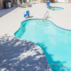 Отель Fairfield Inn & Suites by Marriott Albuquerque Airport бассейн фото 3