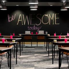Отель MOXY Phoenix Tempe/ASU Area гостиничный бар