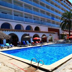 Отель Ohtels San Salvador бассейн