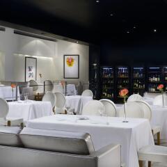 The First Luxury Art Hotel Roma гостиничный бар