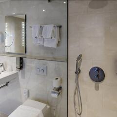 Отель Ozo Hotel Нидерланды, Амстердам - 9 отзывов об отеле, цены и фото номеров - забронировать отель Ozo Hotel онлайн ванная