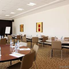 Отель Holiday Inn Express Dubai, Internet City фото 2
