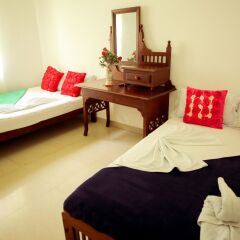 Отель Frangipani Motel Галле комната для гостей фото 5