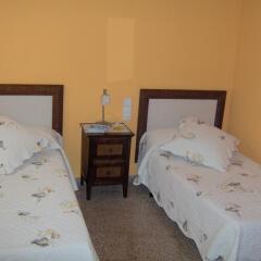 Отель Hostal Restaurante Arasa комната для гостей фото 2