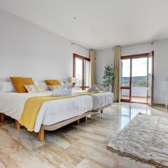 Отель Arabella - Villa con piscina Испания, Пальма-де-Майорка - отзывы, цены и фото номеров - забронировать отель Arabella - Villa con piscina онлайн комната для гостей фото 3