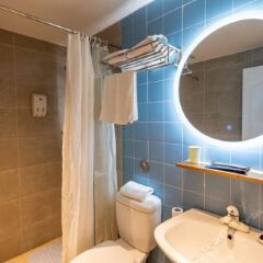 Отель Home Inn (Jiujiang Xunyang Road Pedestrian Street Branch) ванная