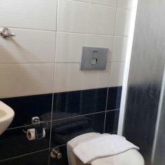 Sempati Motel Турция, Сиде - отзывы, цены и фото номеров - забронировать отель Sempati Motel онлайн ванная