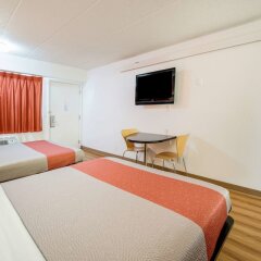 Отель Motel 6 Columbus - Worthington США, Колумбус - отзывы, цены и фото номеров - забронировать отель Motel 6 Columbus - Worthington онлайн комната для гостей фото 5
