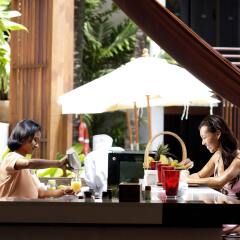 Patong Beach Hotel питание