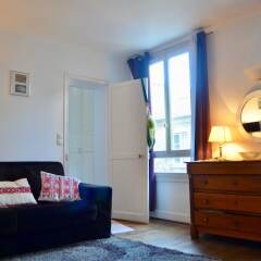 Отель One Bedroom Flat in Montparnasse комната для гостей