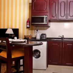 Asfar Hotel Apartments в номере