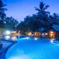 Отель Sand Sea Resort бассейн