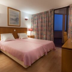 Отель Monica Isabel Beach Club сейф в номере