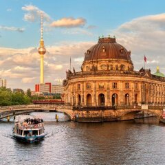 Отель easyHotel Berlin Hackescher Markt Германия, Берлин - отзывы, цены и фото номеров - забронировать отель easyHotel Berlin Hackescher Markt онлайн приотельная территория фото 2