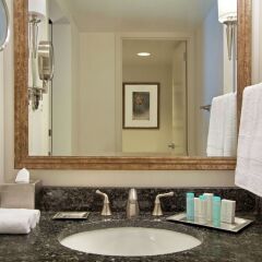Отель The Capital Hilton США, Вашингтон - отзывы, цены и фото номеров - забронировать отель The Capital Hilton онлайн ванная фото 2