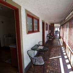 Отель Alameda's Hot Springs Retreat балкон