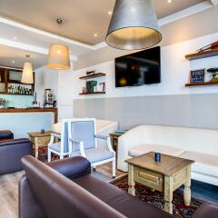 Отель Sunny Coast Resort Club Каура гостиничный бар