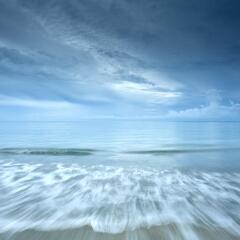 Отель The Calm Resort & Spa пляж