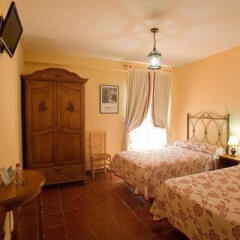 Отель Hostal San Juan Испания, Салобрена - отзывы, цены и фото номеров - забронировать отель Hostal San Juan онлайн комната для гостей фото 3