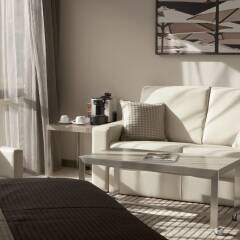 AC Hotel by Marriott Nice гостиничный бар