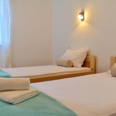 Отель Golden B&B комната для гостей