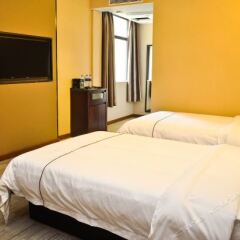 Отель Baowan Hotel Китай, Гуанчжоу - отзывы, цены и фото номеров - забронировать отель Baowan Hotel онлайн удобства в номере фото 2