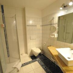 Hotel Am Alten Strom ванная