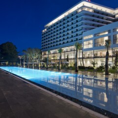 Отель Ramada Plaza Trabzon бассейн