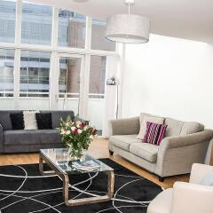 Отель Base Serviced Apartments - The Docks Великобритания, Ливерпуль - отзывы, цены и фото номеров - забронировать отель Base Serviced Apartments - The Docks онлайн комната для гостей
