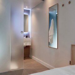 Assembly Hotel London сейф в номере