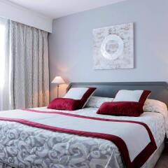 Отель Hôtel Charlemagne вид на фасад фото 2