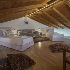 Отель Athenian House in Plaka Афины комната для гостей