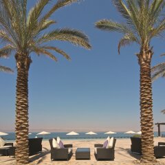 Отель Movenpick Resort & Spa Dead Sea пляж