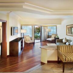Отель The Laguna, a Luxury Collection Resort & Spa, Nusa Dua, Bali 5* Представительский люкс с различными типами кроватей фото 12