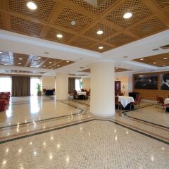 Vila Gale Porto Hotel интерьер отеля фото 3