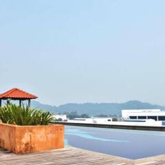 Отель The Krystal Suites, Penang Малайзия, Пенанг - отзывы, цены и фото номеров - забронировать отель The Krystal Suites, Penang онлайн пляж