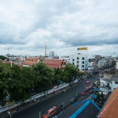 AlphaBed Hostel Bangkok балкон