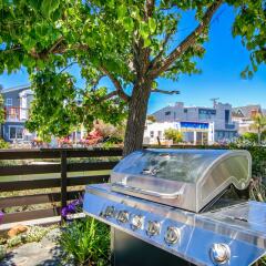 Отель New Listing! Venice Canal-front W/ Pool, Near Beach 5 Bedroom Home США, Лос-Анджелес - отзывы, цены и фото номеров - забронировать отель New Listing! Venice Canal-front W/ Pool, Near Beach 5 Bedroom Home онлайн фото 6