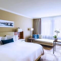 Отель Prague Marriott Hotel Чехия, Прага - 10 отзывов об отеле, цены и фото номеров - забронировать отель Prague Marriott Hotel онлайн комната для гостей фото 2