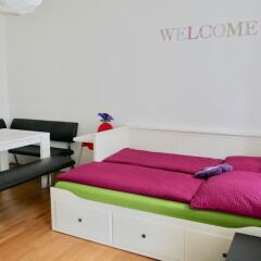 Апартаменты Govienna Modern Apartment Вена комната для гостей фото 4