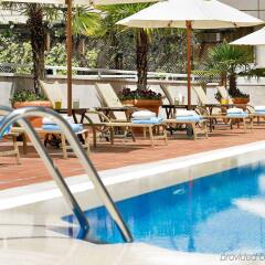 Отель Novotel Campo De Las Naciones Мадрид бассейн