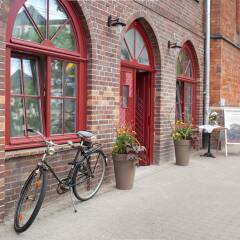 Subraum Hostel спортивное сооружение