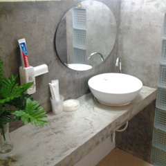 Отель AT. Center Guesthouse and Motorbike Pattaya балкон