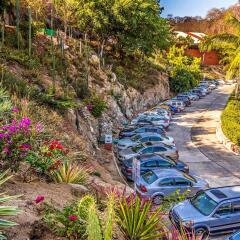 Отель Las Brisas Huatulco парковка
