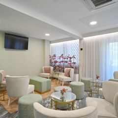 Отель My Charm Lisbon Suites гостиничный бар